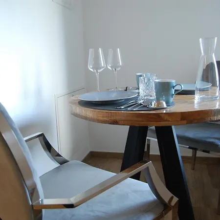 מלון דירות Myquartier Luxury Hideaways Digital Self Check In אינסברוק